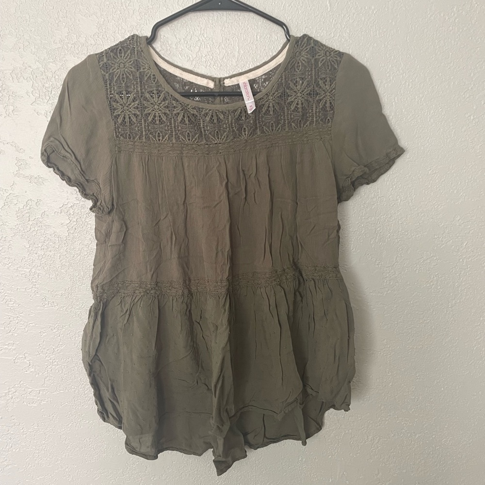 Xhilararion green blouse